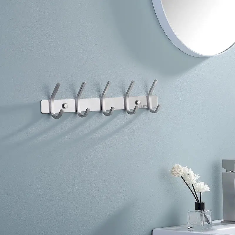 Hakenleiste für Bademäntel und Handtücher mit 5 Haken fürs Badezimmer